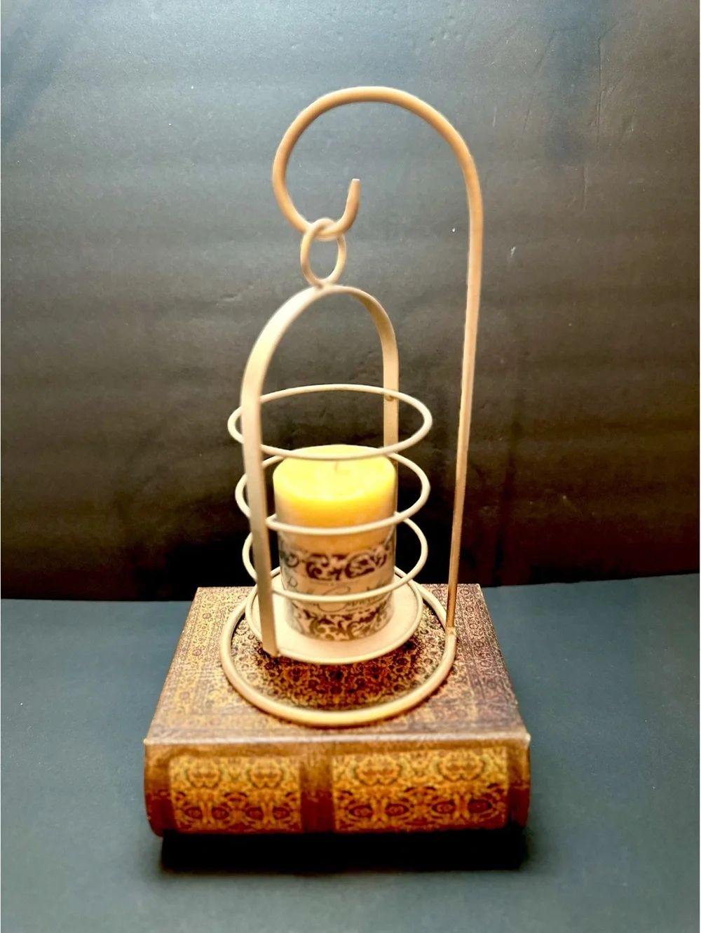Vintage Decorative Gold Finish Metal Candle Holder / Latern